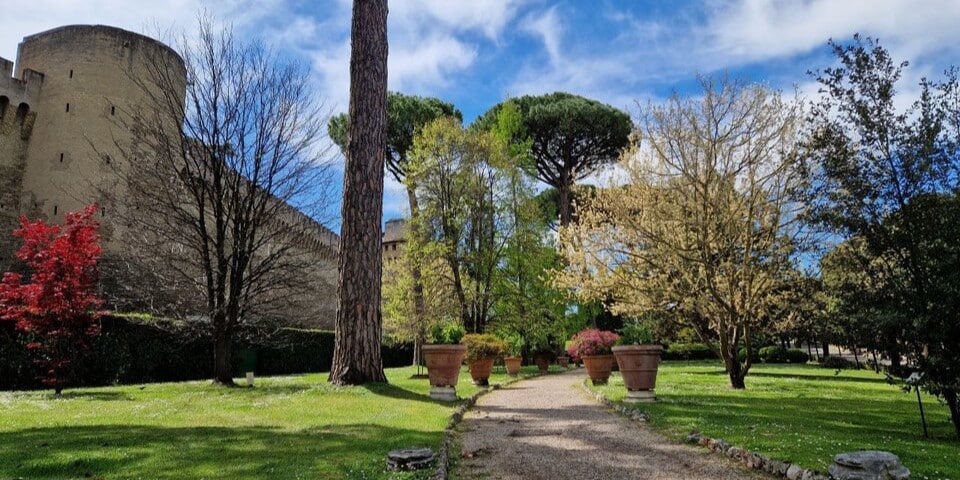 Os lindos Jardins do Vaticano - Rome.us