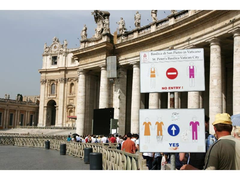 Roupas adequadas pra visitar o Vaticano - Parker Villas
