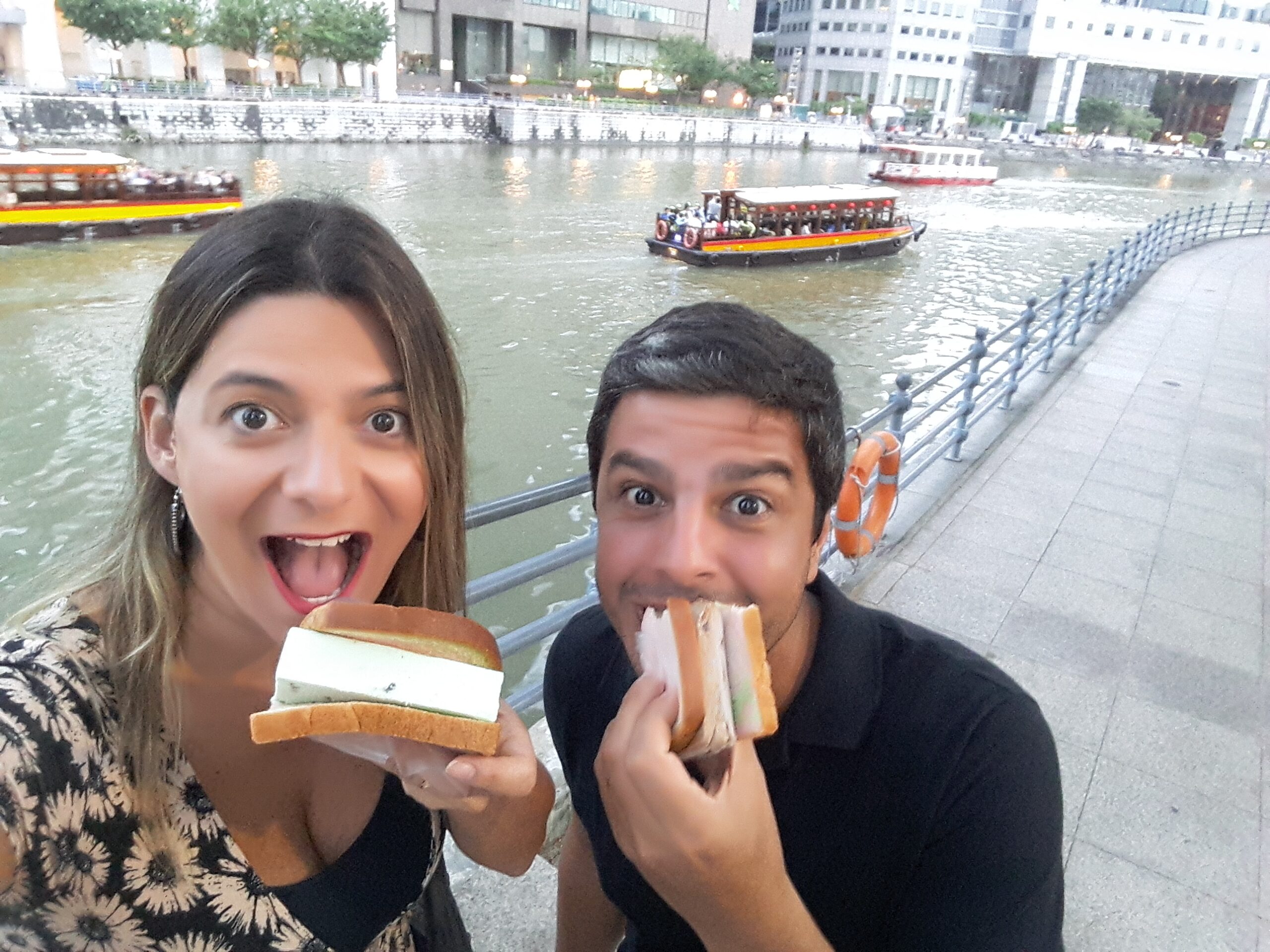 Sanduíche de sorvete em Singapura - Magu Mathias