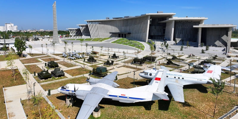 Museu Militar do Vietnã Hanói - Kampá Tour