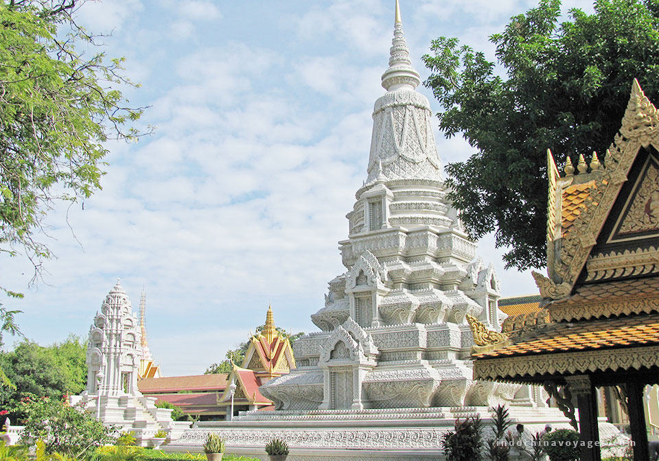 Pagoda de Prata Phnom Penh - Indochina Voyages
