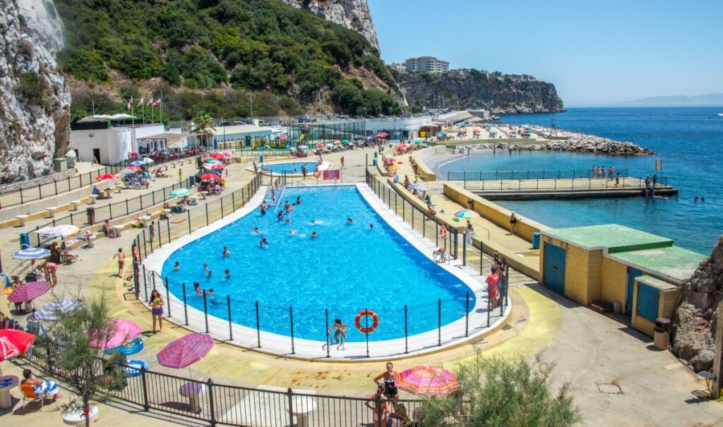 Praia de Camp Bay - Visit Gibraltar