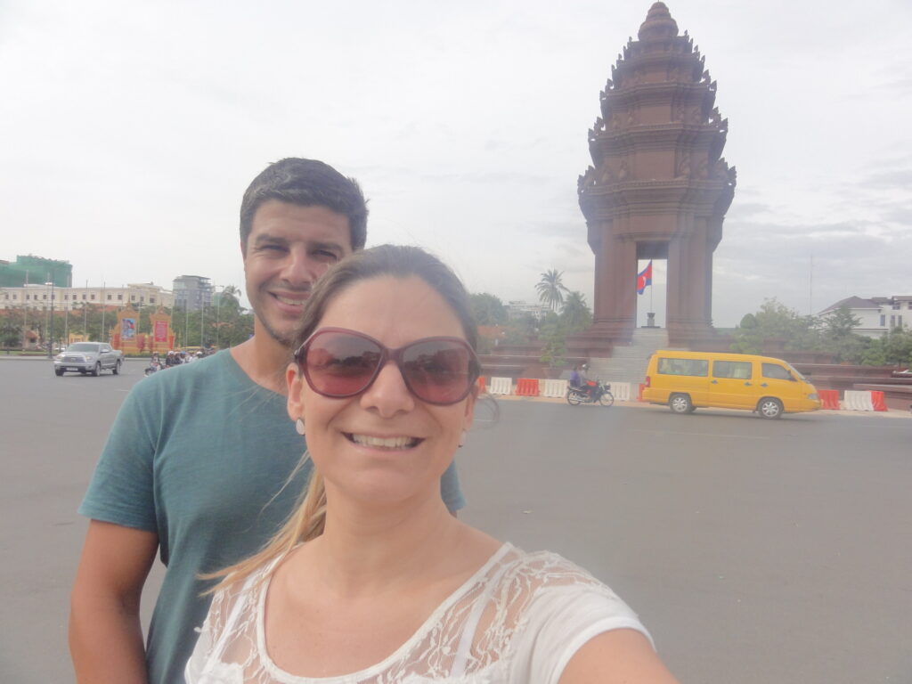 Quando estivemos em Phnon Penh - Magu Mathias