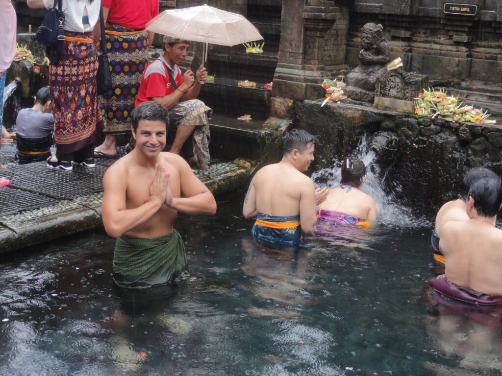 Templo Tirta Empul Bali - Magu Mathias
