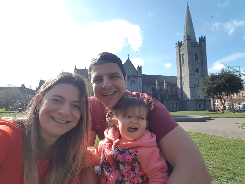 Família na St Patricks Cathedral Dublin - Magu Mathias
