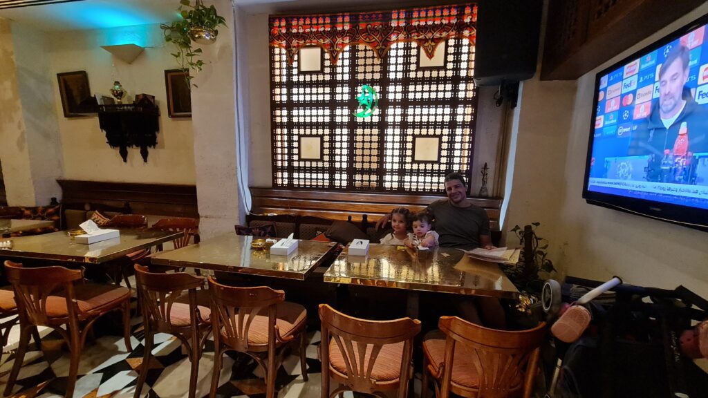 Naguib Mahfouz Café: dica de ouro pra quem quiser comida egípcia de qualidade no coração do Cairo - Magu Mathias