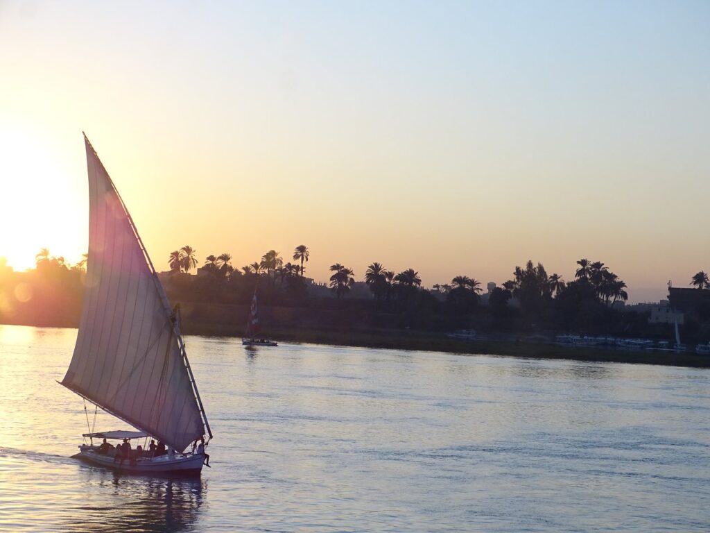 Passeio de felucca pelo rio Nilo no Cairo - Viator