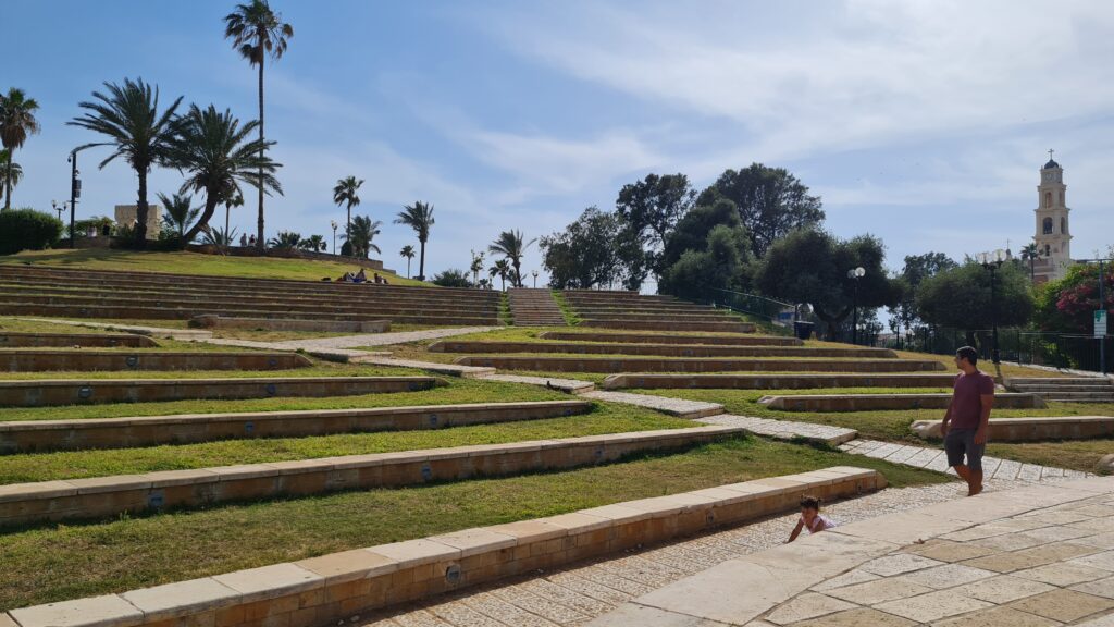 O lindo Abrasha Park em Jaffa - Magu Mathias