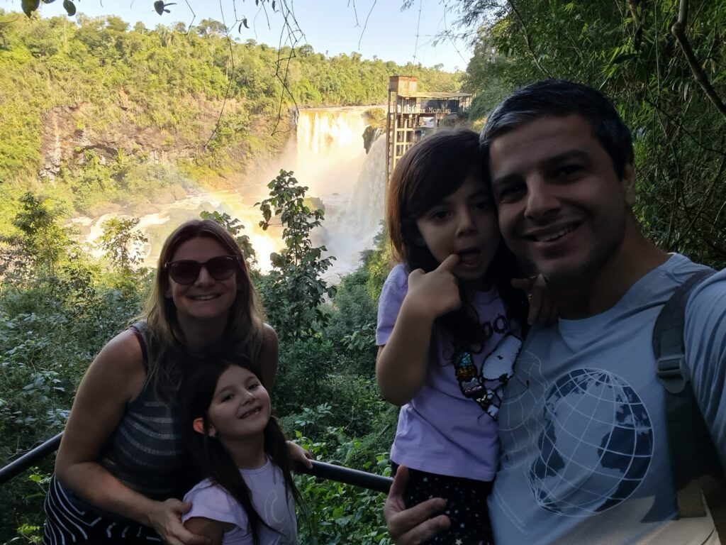 Família curtindo as atrações de Ciudad del Este - Magu Mathias