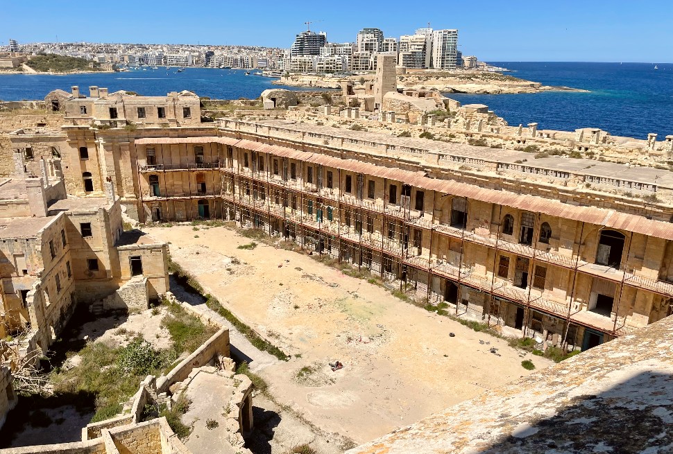 Fort St Elmo Valeta Malta - Free City Guides
