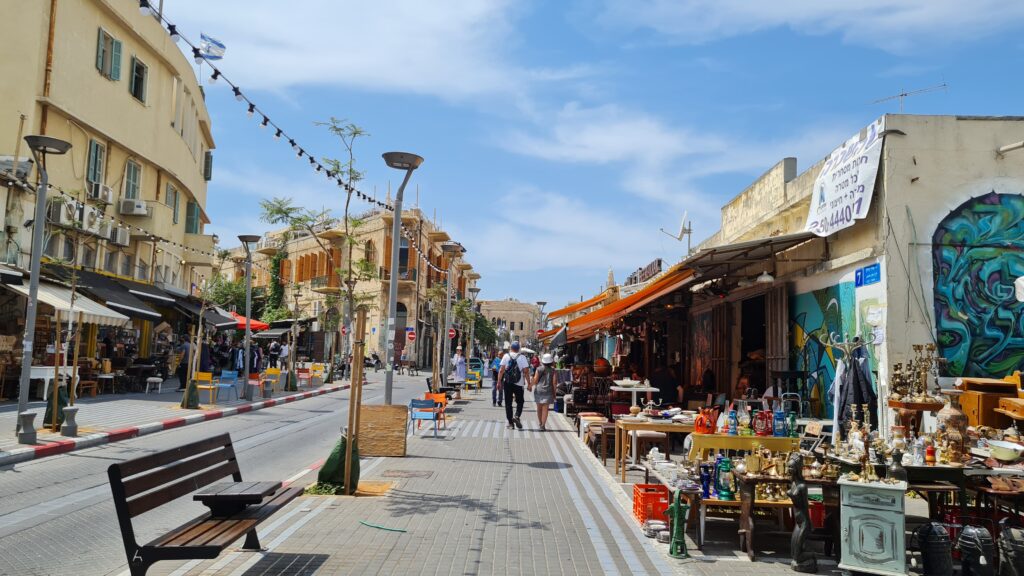 A simpática Feirinha de Pulgas de Jaffa - Magu Mathias