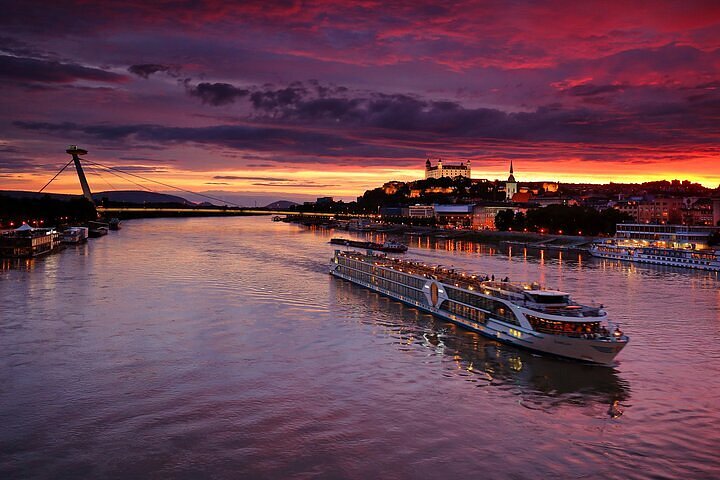 Passeios de barco pelo Danúbio Bratislava - Tripadvisor