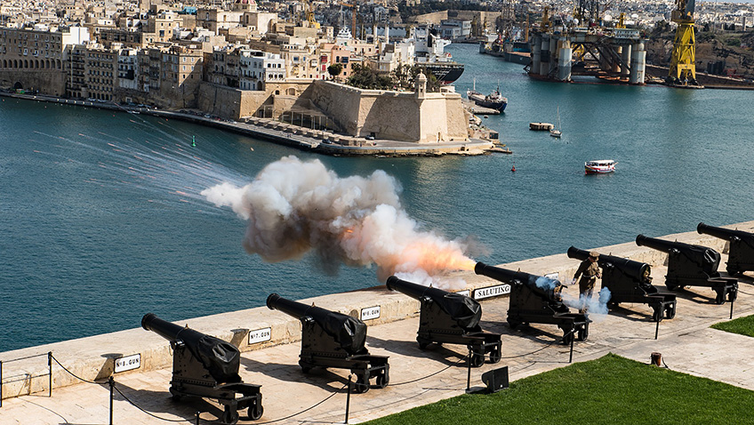 Saluting Battery Upper Barrakka Gardens Valeta Malta - Mature Times