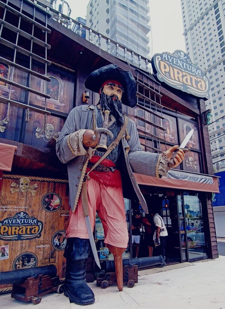 Aventura Pirata Balneário Camboriú - Dary Kumakola