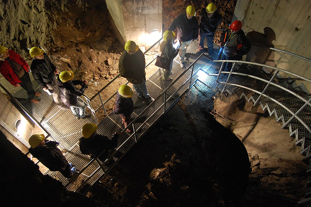 Berliner Unterwelten tour subterraneo - Europe Remembers