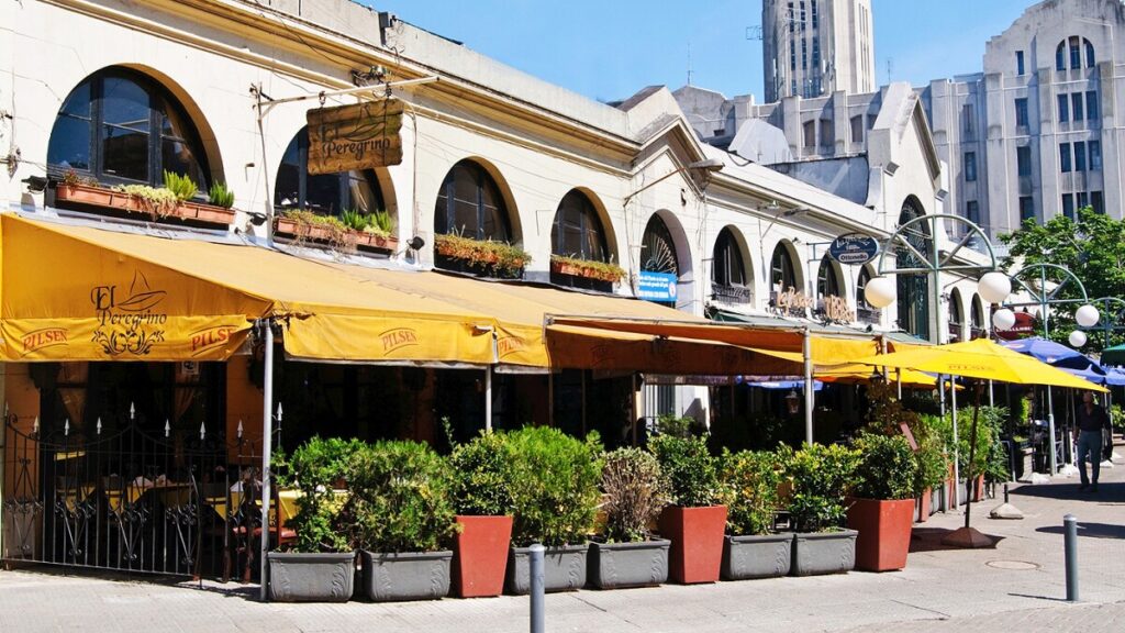 Mercado do Porto Montevidéu - www.afar.com