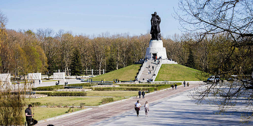 Monumento Soviético Treptower Park Berlim - Berlin.de