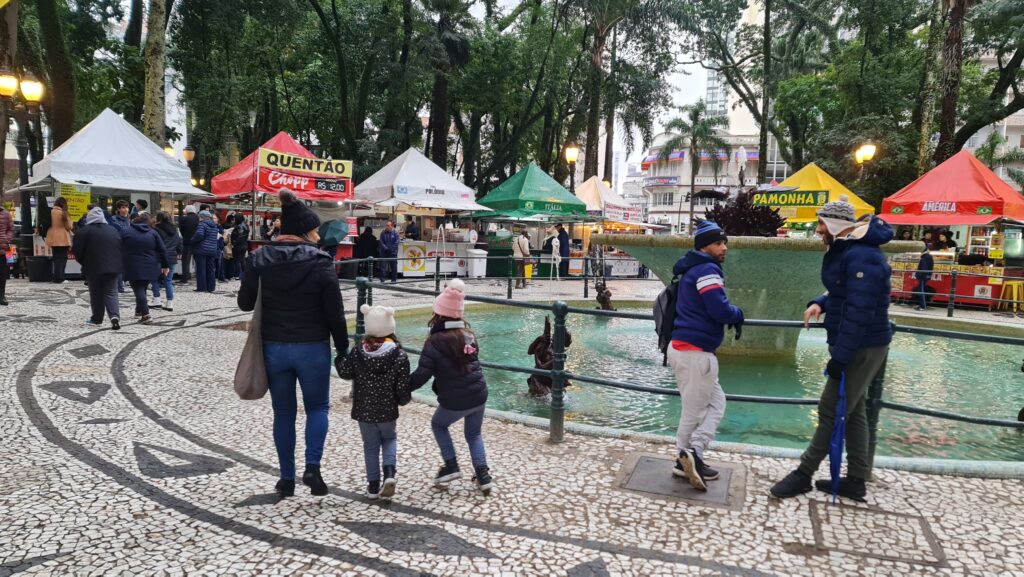 Praça General Osório Curitiba -