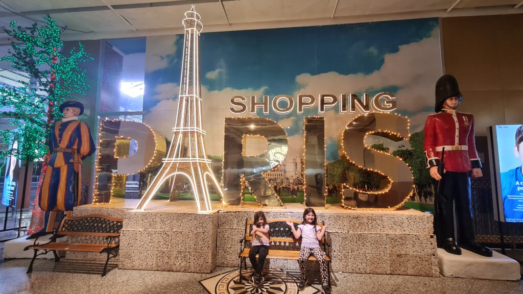 Shopping Paris Ciudad del Este Paraguai - Magu Mathias