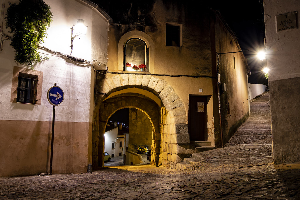 Arco del Cristo Cáceres - Flickr