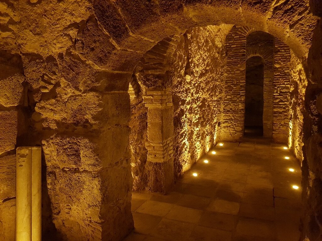 Cueva del Pajaro Azul Cadiz - Tripadvisor