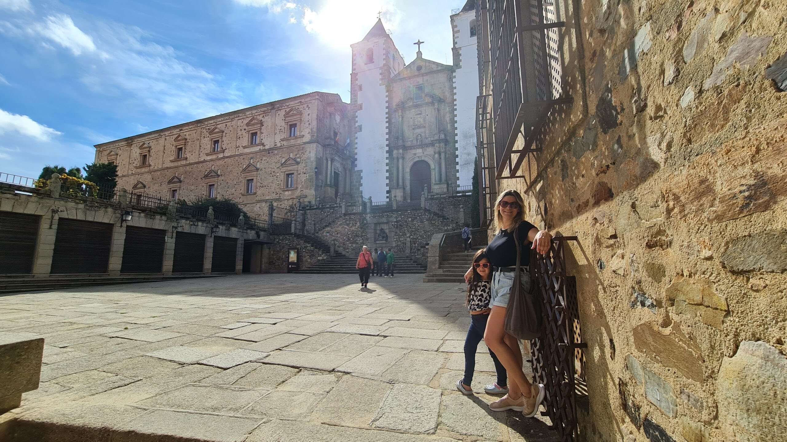 Plaza San Jorge Cáceres - Magu Mathias