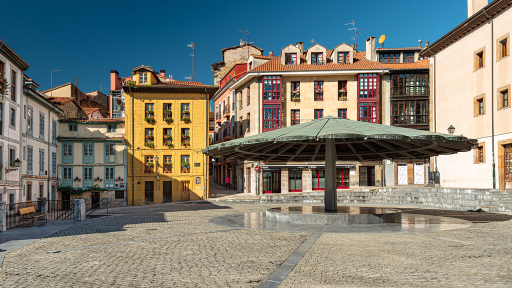Plaza de los Paraguas Oviedo - Flickr