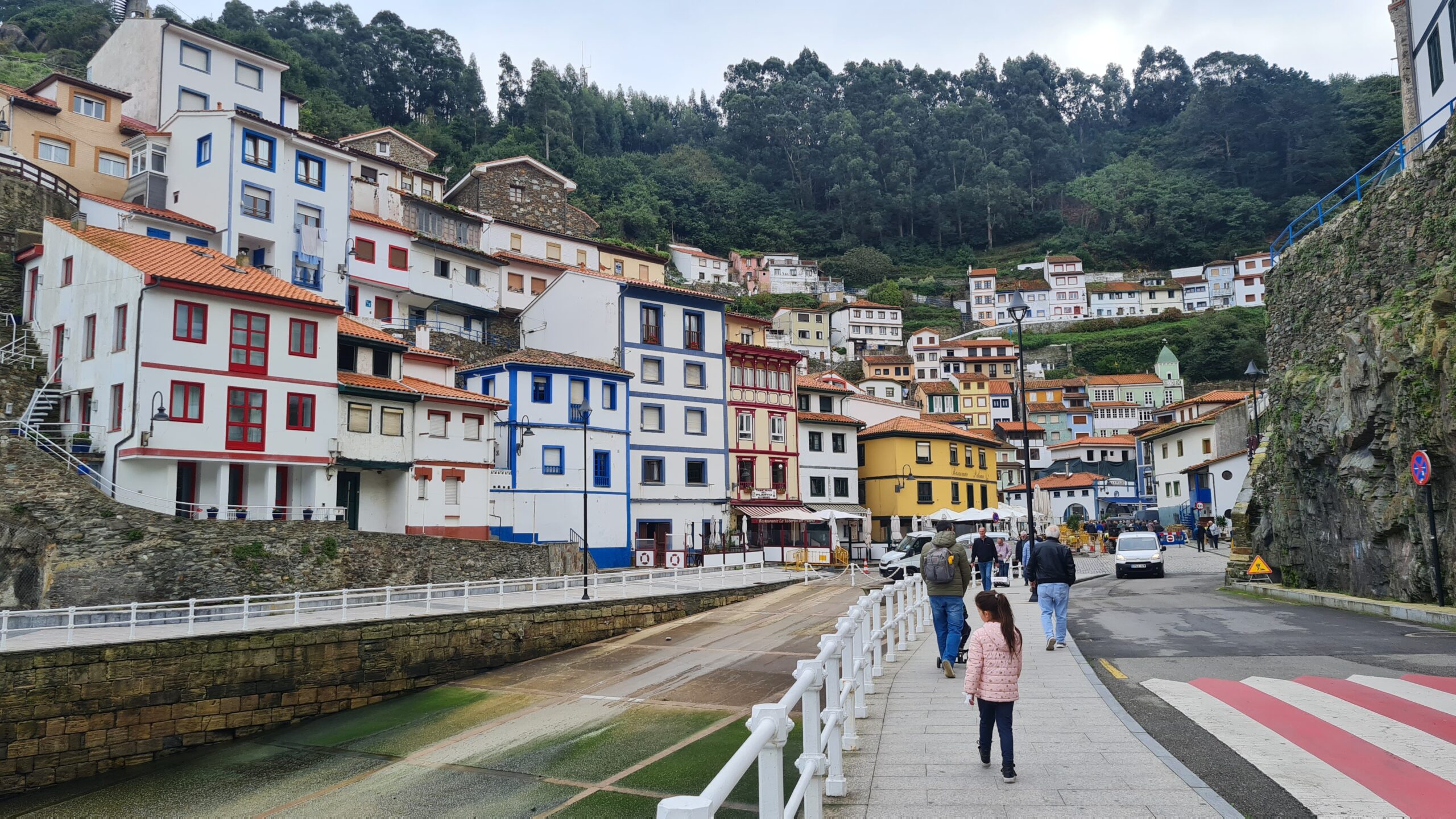 Praça da Marina Cudillero - Magu Mathias