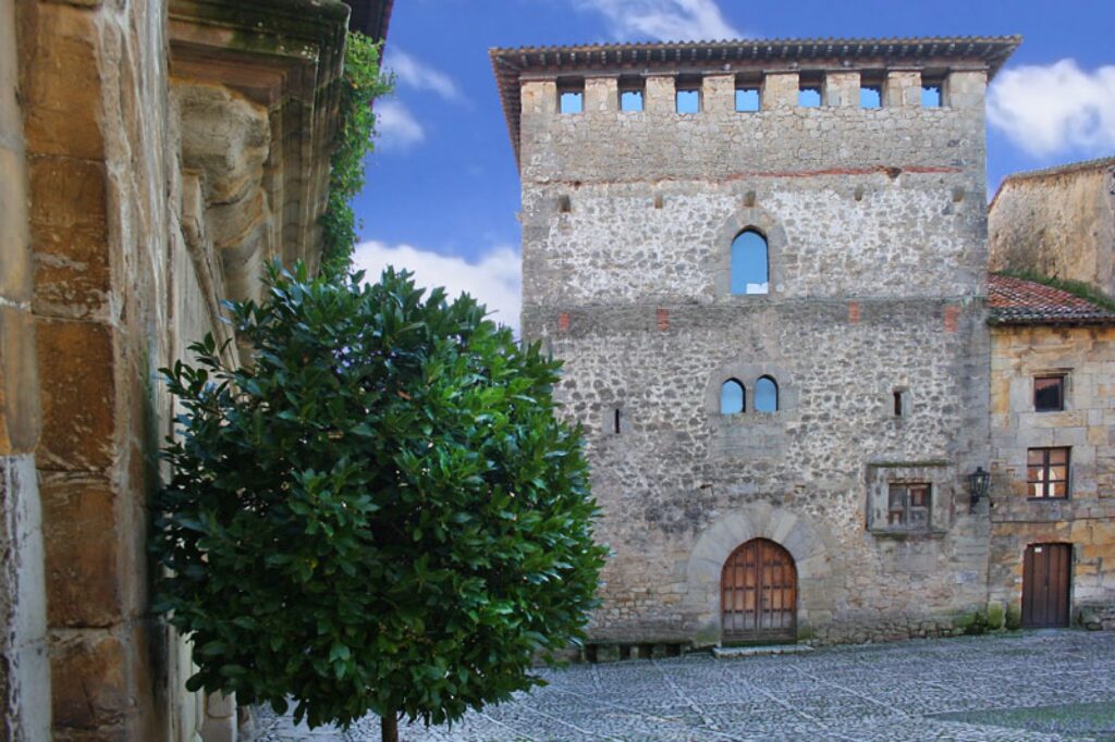 Torre del Merino - Santillana del Mar