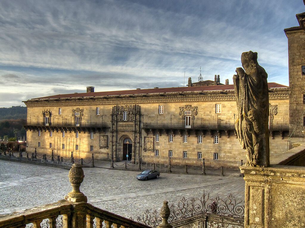 Hostal dos Reis Catolicos Santiago - Wikipedia