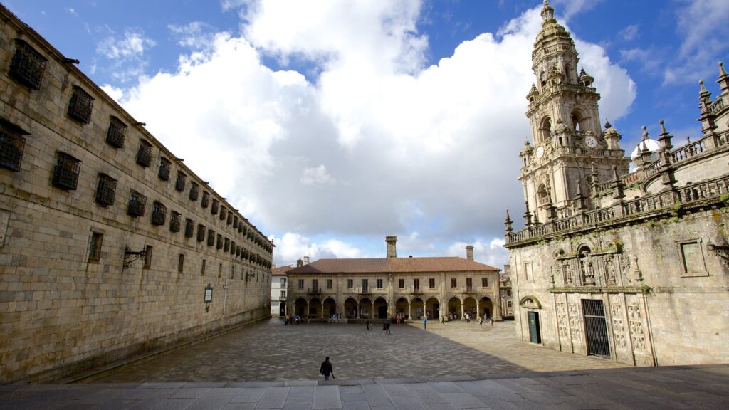 Praza da Quintana Santiago - Expedia