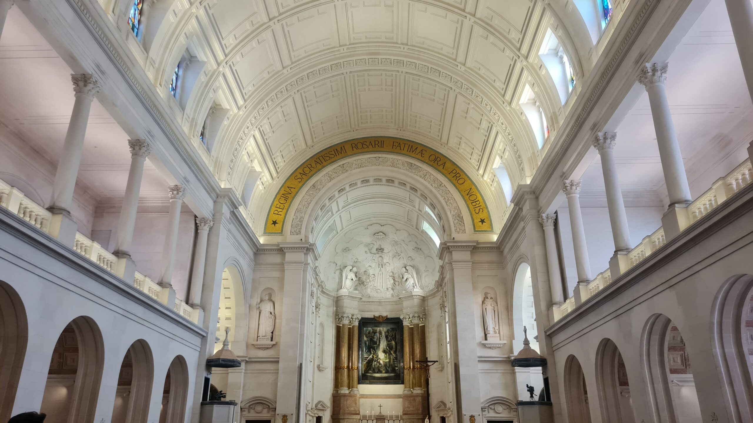 Basílica de Nossa Senhora do Rosário Fátima - Magu Mathias