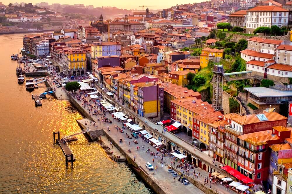 Cais da Ribeira Porto - The Portuguese Corner