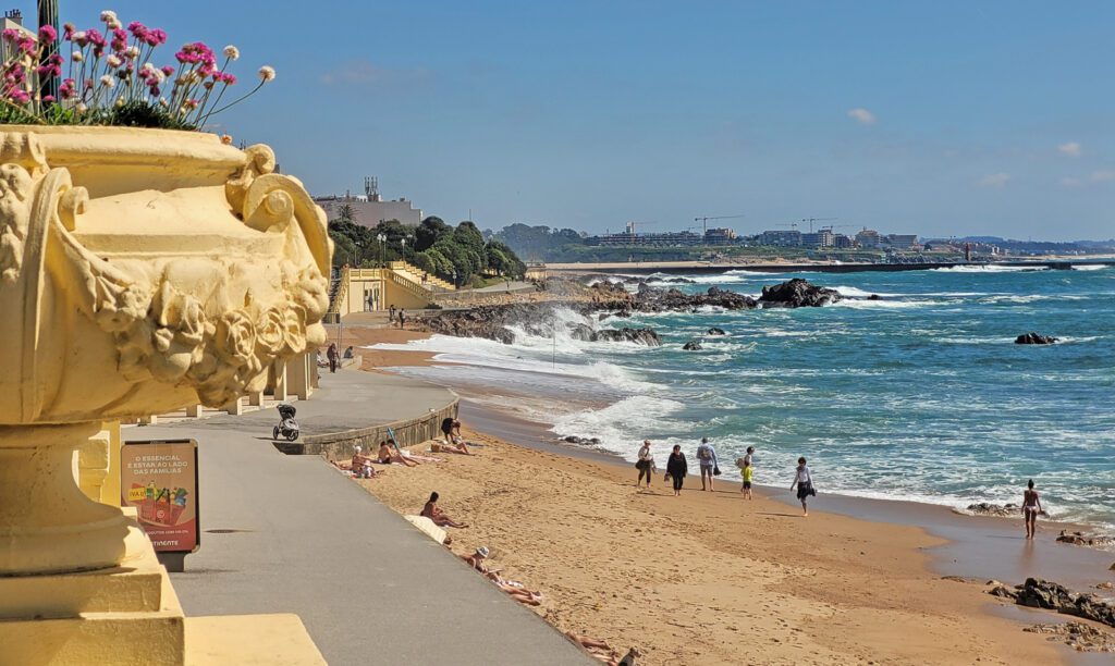 Foz do Douro Porto - Portal Trip Tips