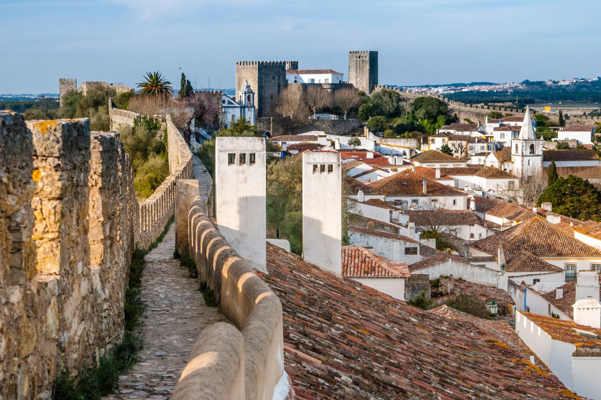 Muralhas de Obidos - Viaja que Passa