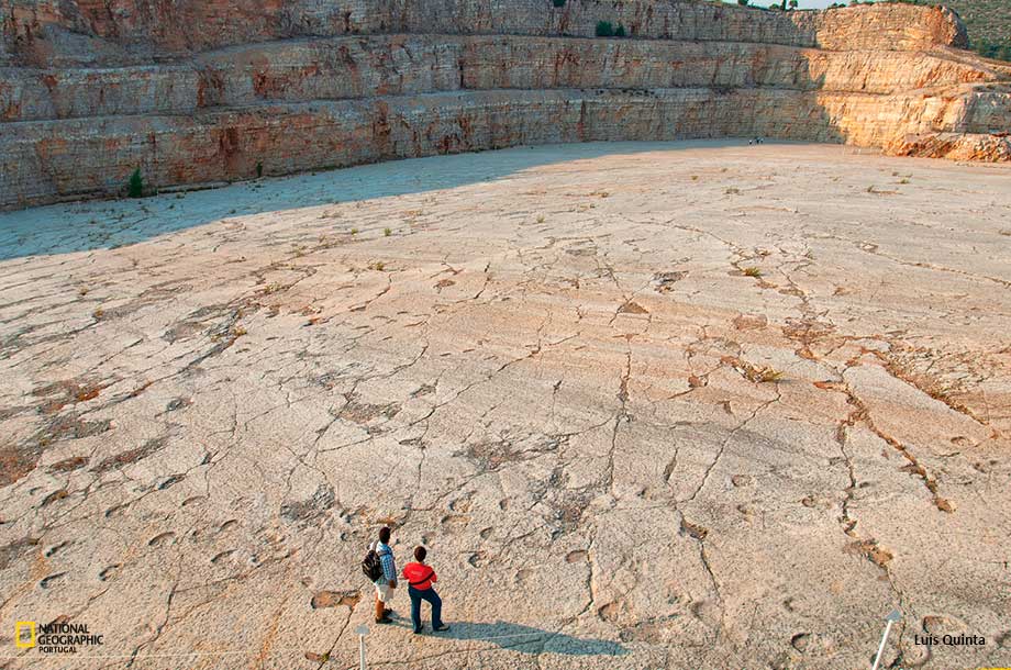 Pegadas de Dinossáurio de Ourém Fátima - National Geographic