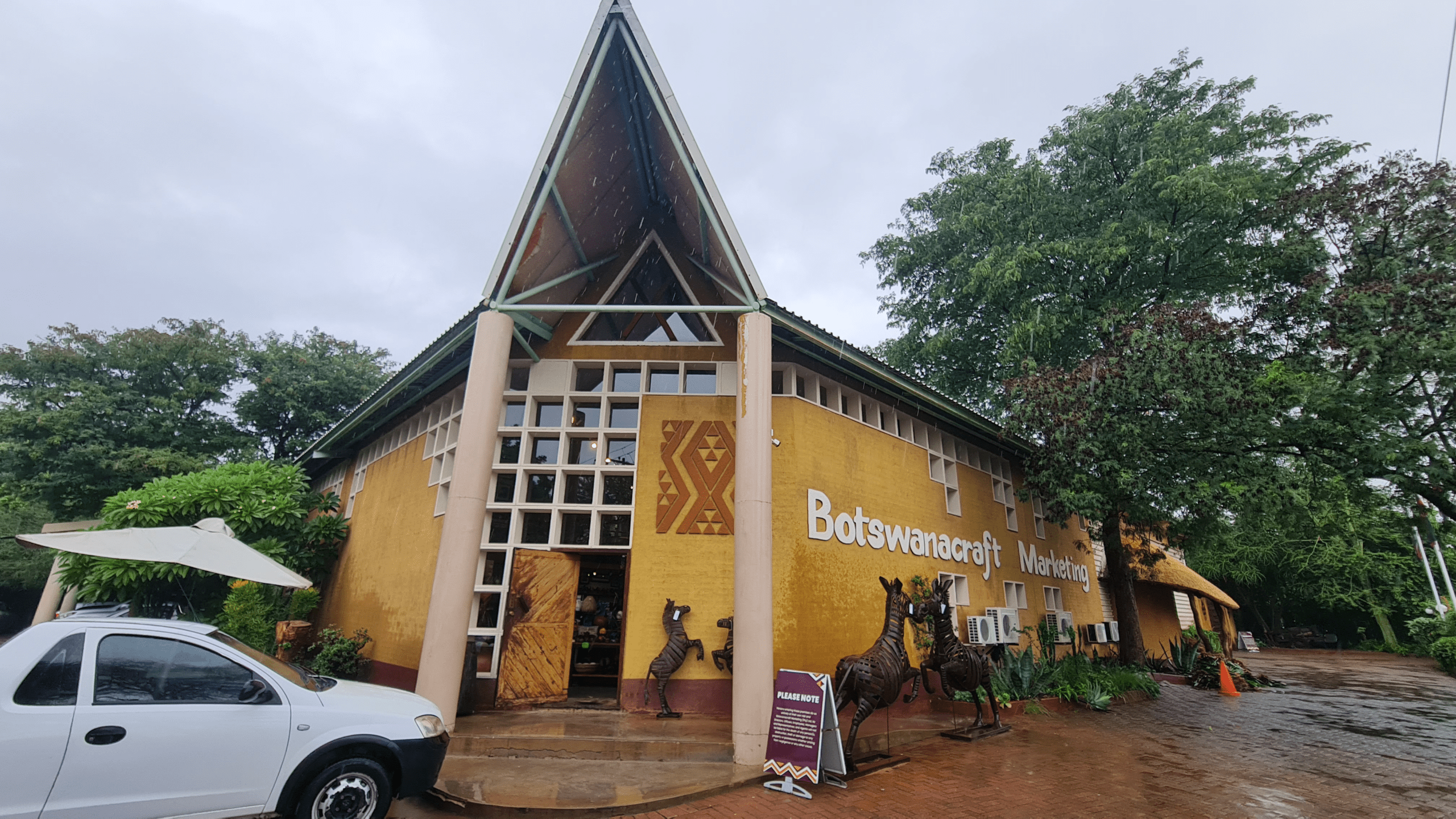 Botswana Craft Market - Magu Mathias