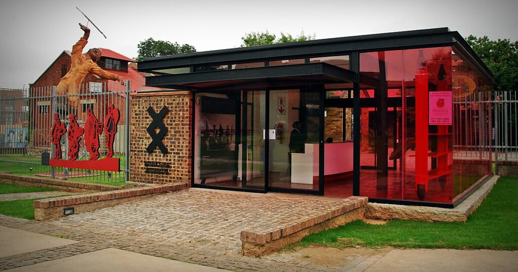 O impactante The Workers Museum em Joanesburgo - Museum Explorer SA