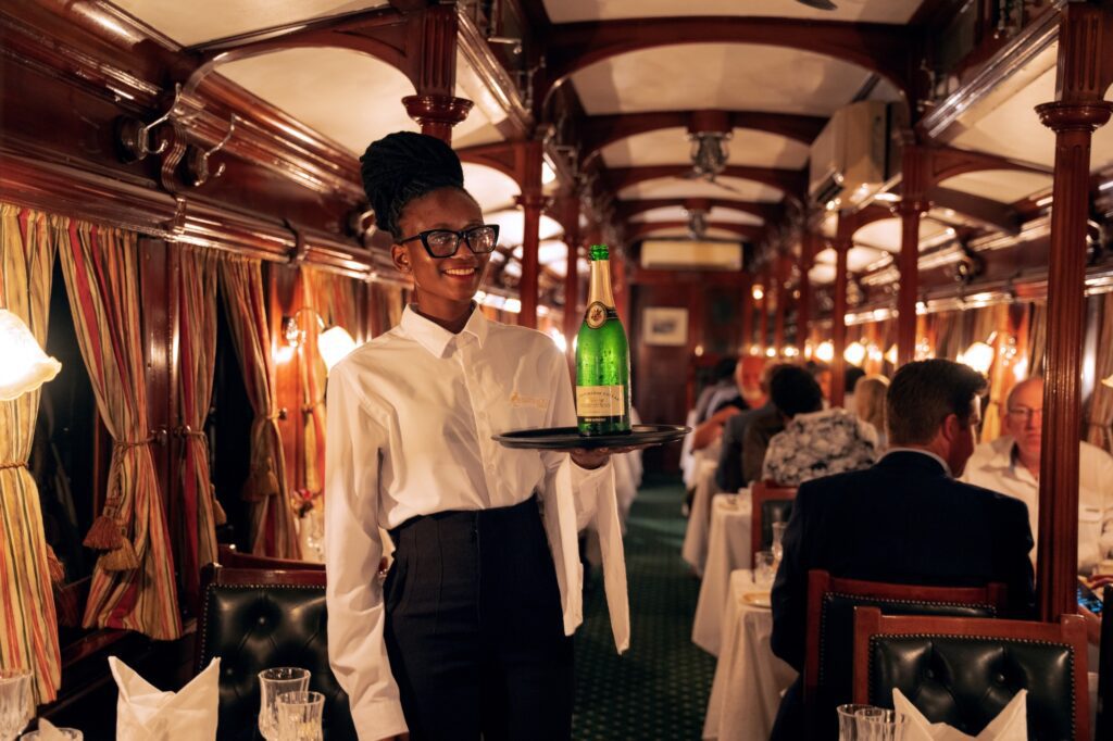 Experiência VIP no Royal Livingstone Express Zambia - Africas Eden