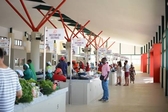 Mercado de Peixe Maputo - Melanie Van Zyl