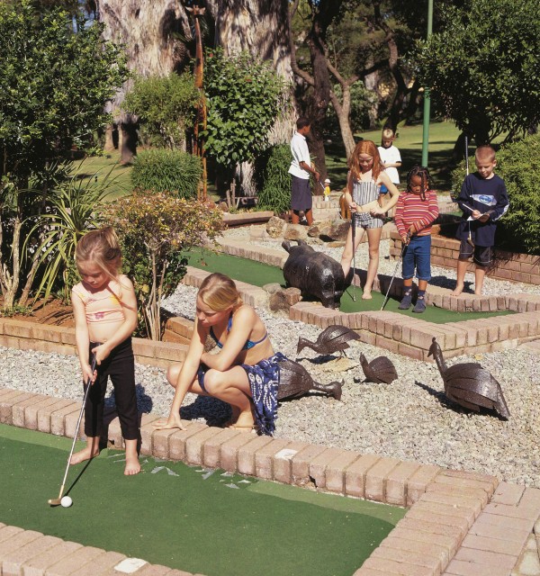 Mini golf atividades para crianças Sun City - Sun International