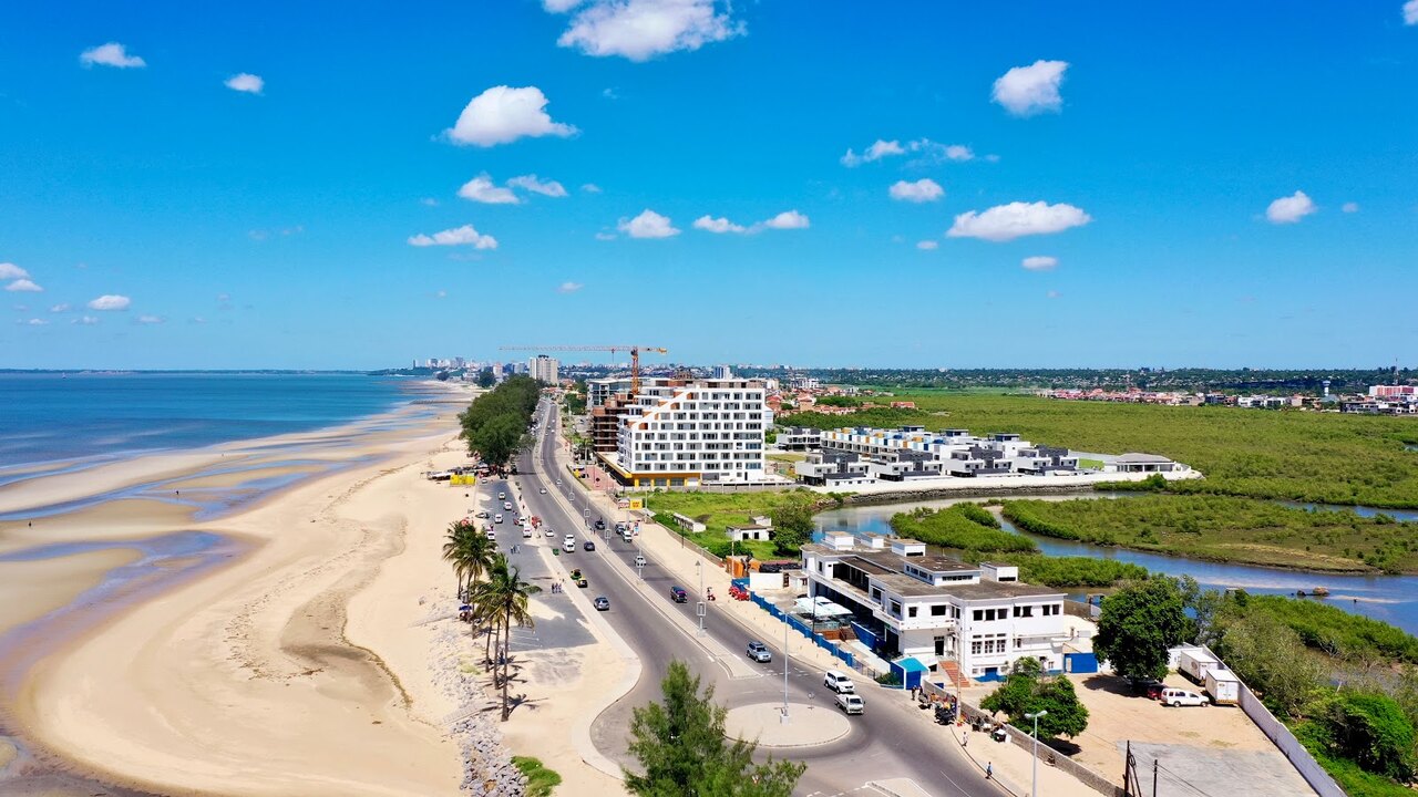 Praia de Maputo - Magu Mathias