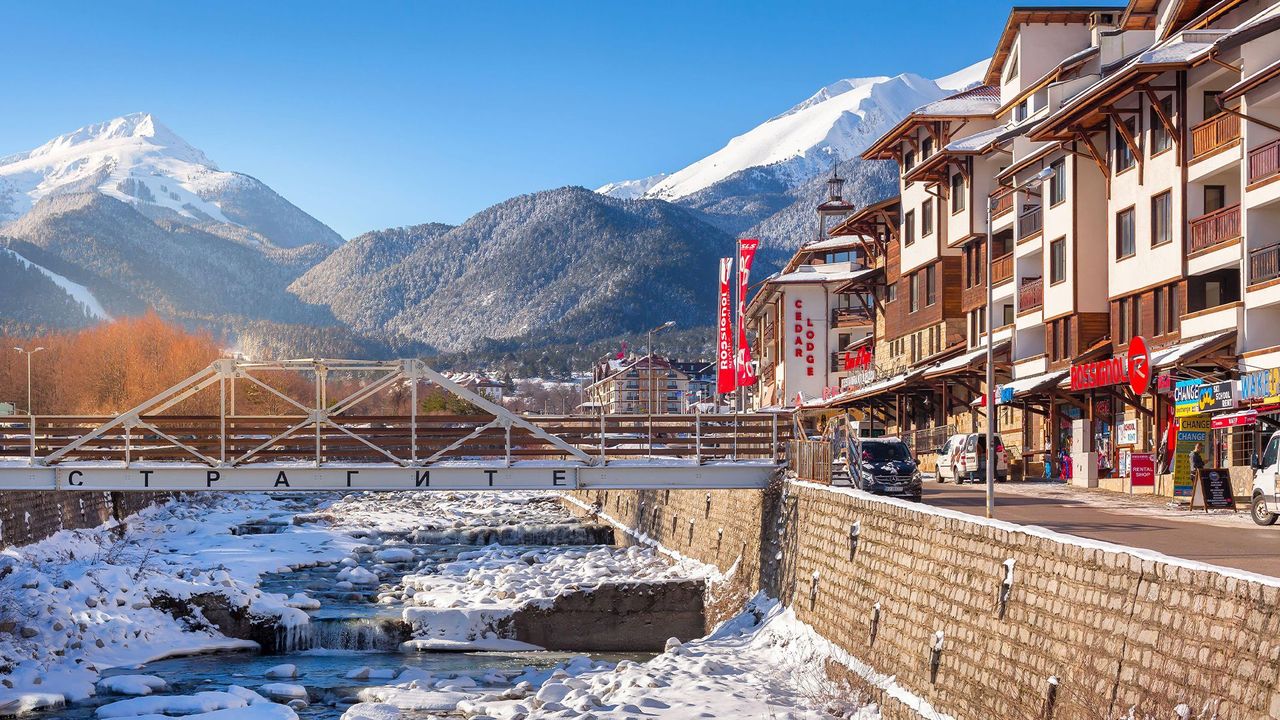 Inverno em Bankso na Bulgaria - BBC