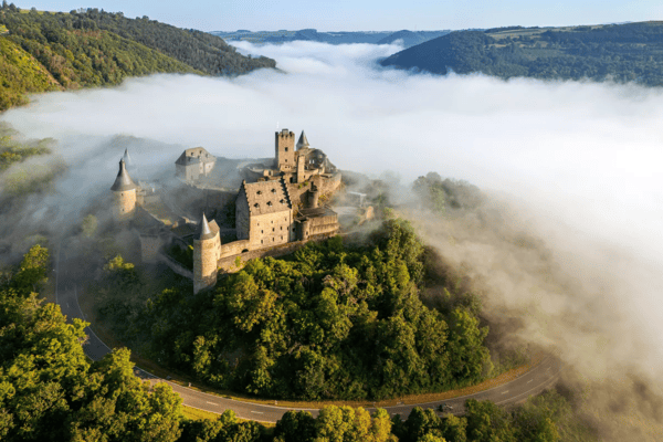Castelo Bourscheid Luxemburgo - Outlook Travel Magazine