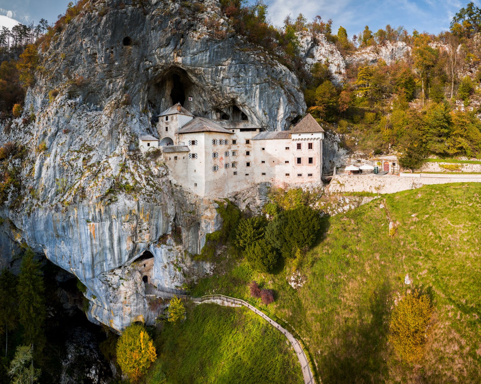 Castelo de Predjama Eslovenia - Best Tours