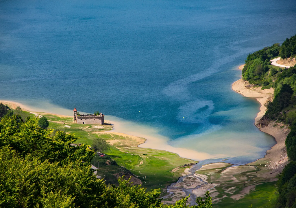 Mavrovo National Park Macedonia - Vintrica.com