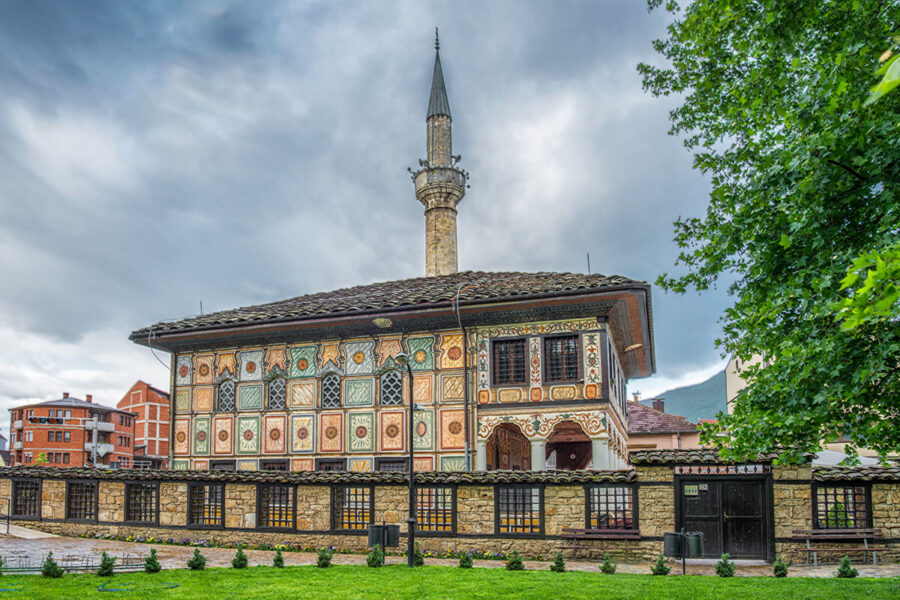 Mesquita Pintada Tetovo - Explore Macedonia