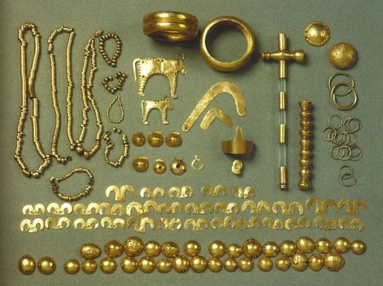 Ouro de Varna Gold - Archeology in Bulgaria