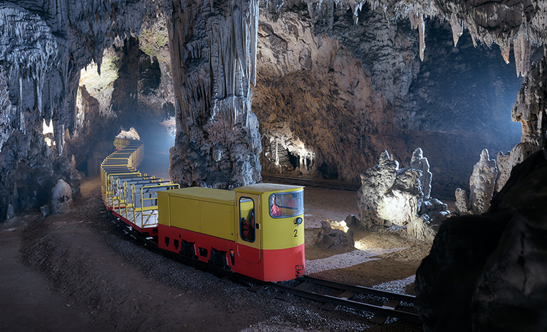 Postojna Cave Eslovenia - Postojna Cave Park