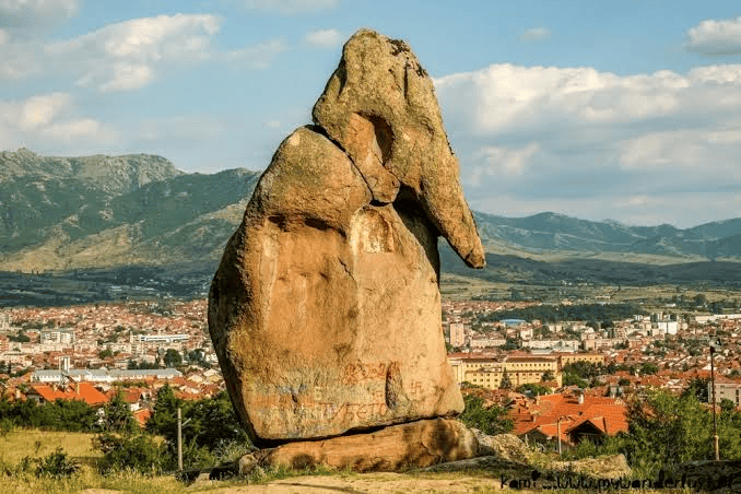 Markovi Kuli em Prilep Macedonia - Kami and the Rest of the World